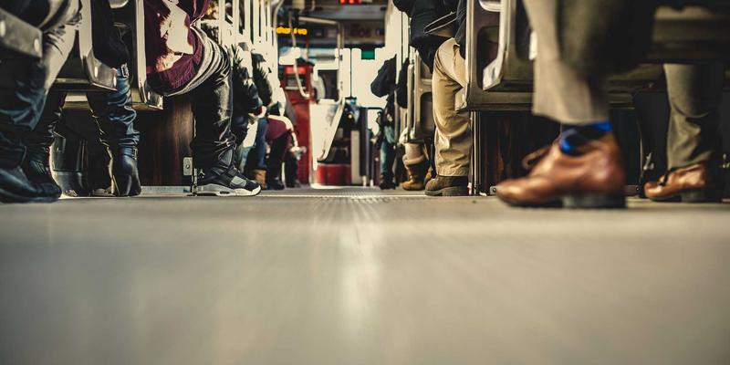 IPv6规模化部署的挑战与机遇：从地址枯竭到万物互联的平滑过渡