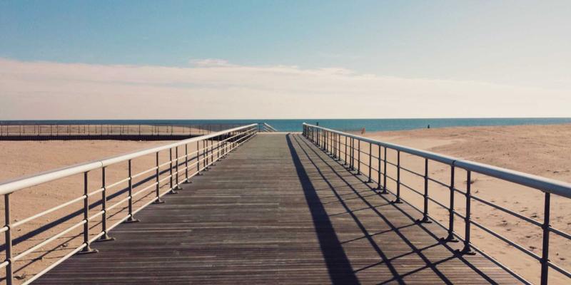 从虚拟化到云原生：NFV在电信领域的深度实践与性能优化指南